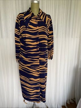 Vintage 80’s Gérard Pasquier Paris Navy and Tan Zebra Print Midi Dress 12